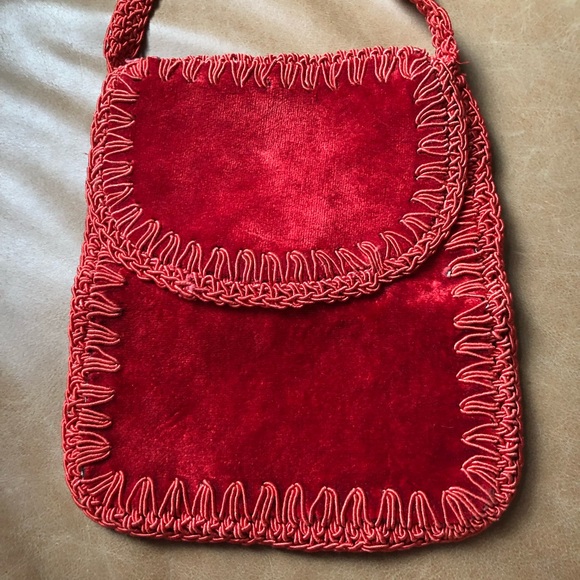 Vintage red velvet crochet bag - Picture 2 of 7